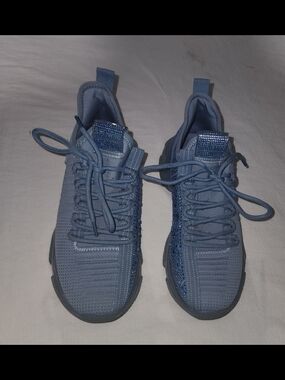 Women's Steve Madden Maxima Rhinestone Sneakers Size 9
